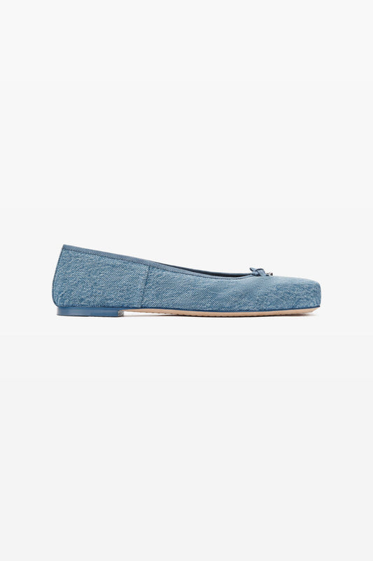 BILLIE FLAT IN WASHED DENIM